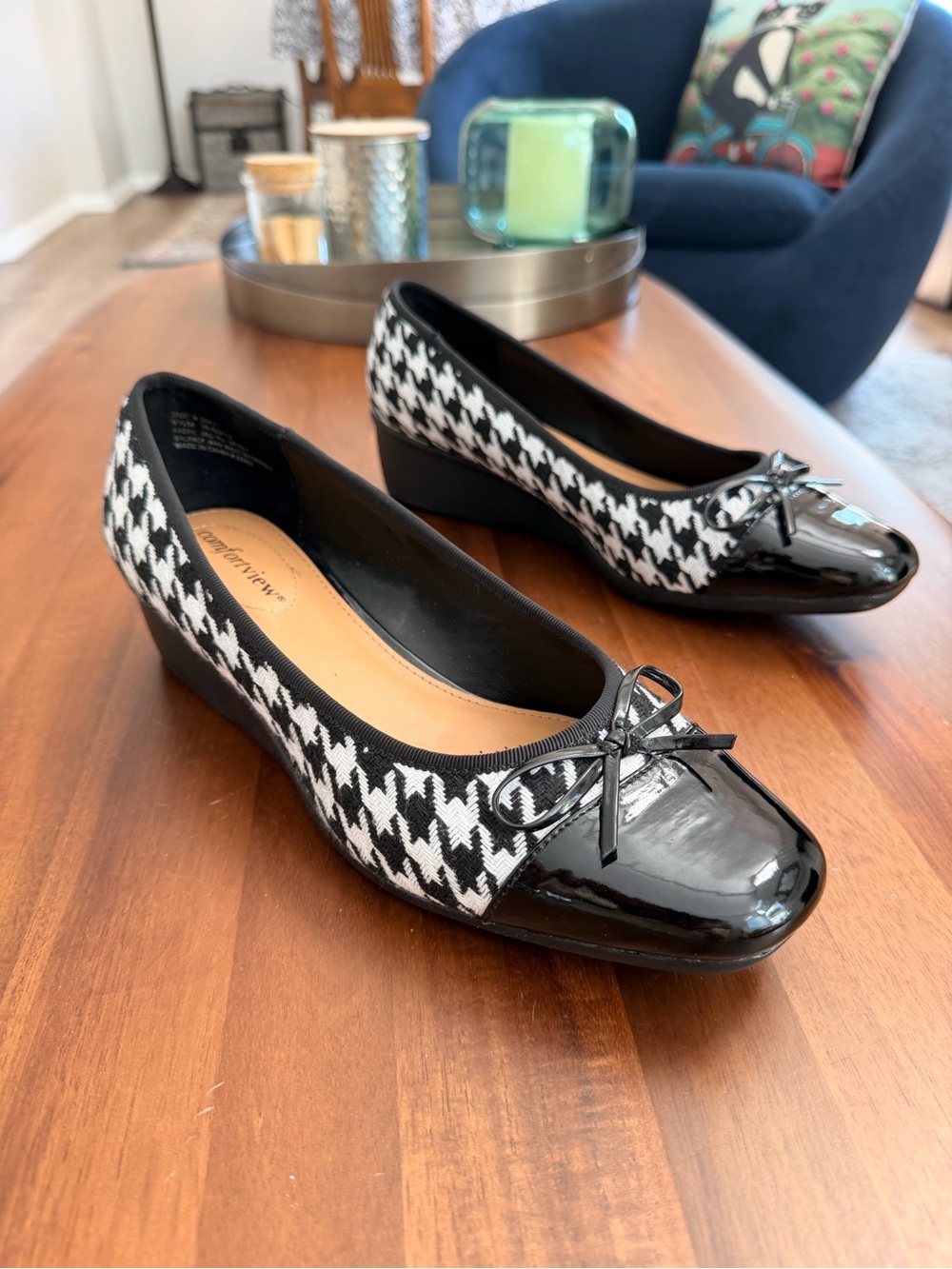 Comfortview Jade Houndstooth Cap Toe Bow Wedge Flats Black White